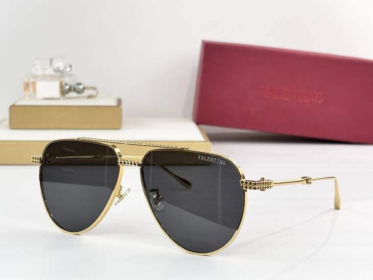 Picture of Valentino Sunglasses _SKUfw76405003fw